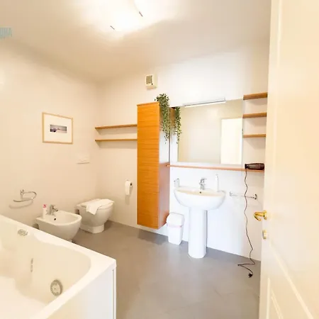 Апартаменти Cattedrale 5 Tirabora Short Rent *