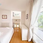 Cattedrale 5 Tirabora Short Rent, Con Parcheggio Privato * Triest