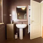 Cattedrale 5 Tirabora Short Rent, Con Parcheggio Privato * Triest