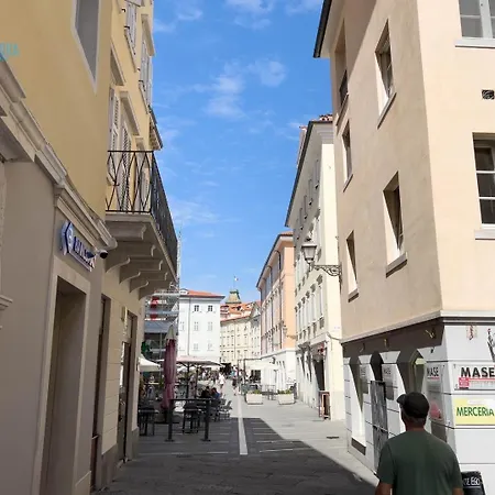 Cattedrale 5 Tirabora Short Rent, Con Parcheggio Privato *